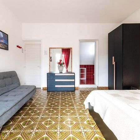 In Riva Al Mare B&B Capo d'Orlando Bagian luar foto