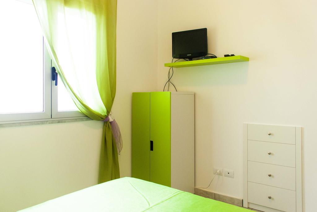 In Riva Al Mare B&B Capo d'Orlando Bagian luar foto