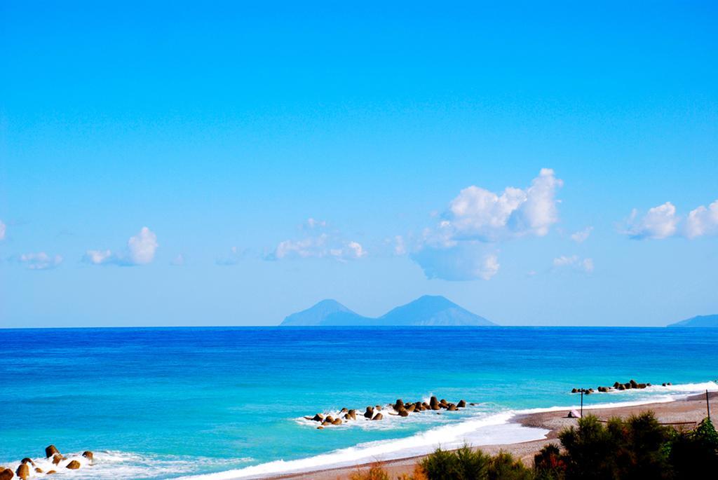 In Riva Al Mare B&B Capo d'Orlando Ruang foto