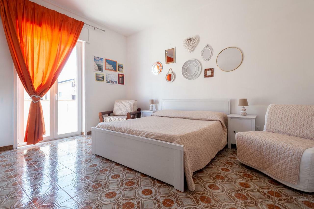 In Riva Al Mare B&B Capo d'Orlando Bagian luar foto